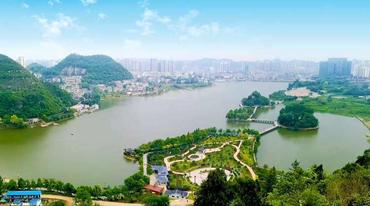 衛生紙加工設備的貴州安順客戶發貨精彩瞬間 衛生紙加工設備的貴州安順客戶發貨精彩瞬間