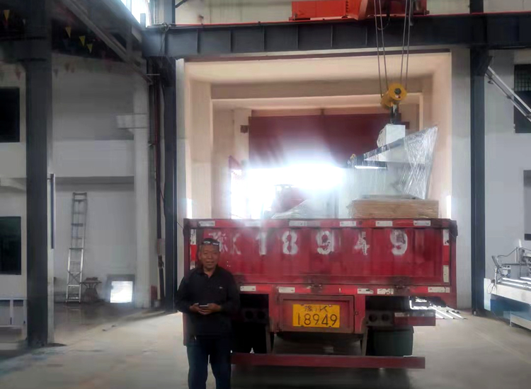 河南省臨潁縣大郭鄉路西村客戶王經理1.jpg 河南省臨潁縣大郭鄉路西村客戶王經理1.jpg